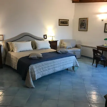 Ferrara Multa Quies Panzió Massa Lubrense